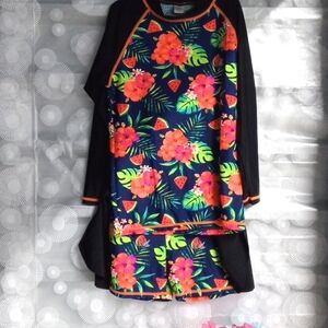 GIRLS BLACK TROPICAL FLORAL TWO PIECE RASH GUARD SWIMSUIT SKORT SET SIZE 14 NWOT